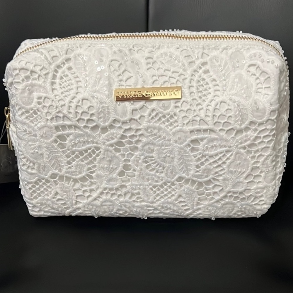 Vince Camuto White Lace bridal wedding cosmetic Bag nwt